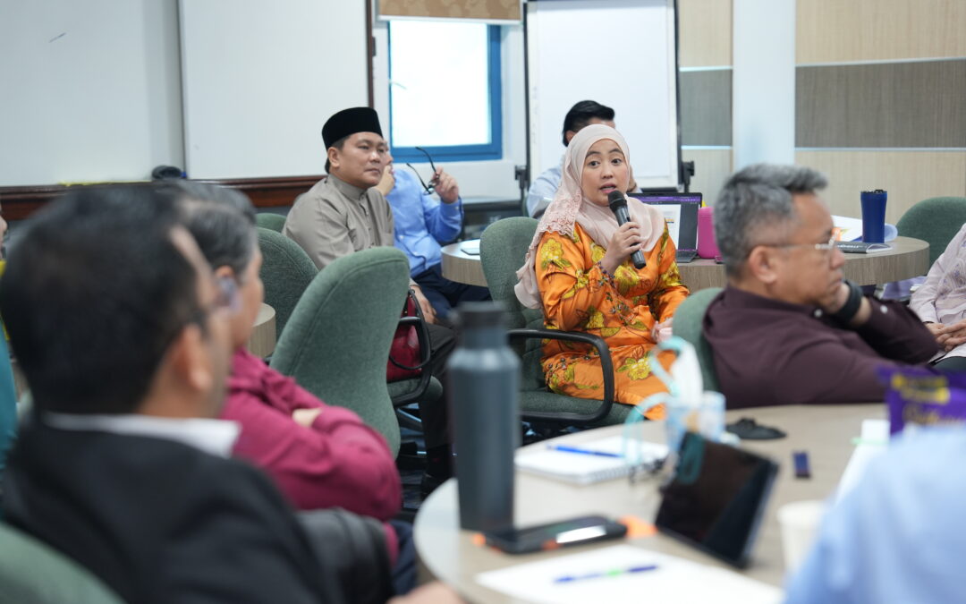 PROGRAM EKSEKUTIF BAGI PEGAWAI-PEGAWAI PERINGKAT PERTENGAHAN (EDPMMO) KOHOT KE 37